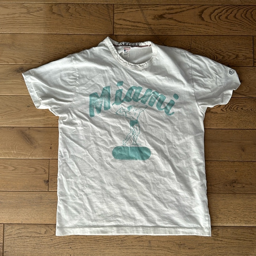 Todd Snyder White and Teal Graphic Tee